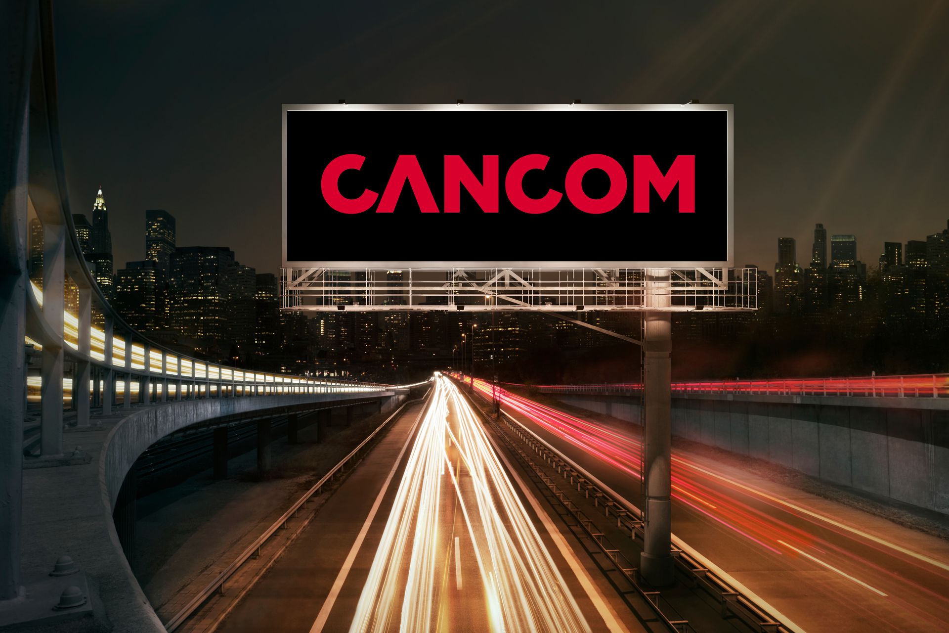 Ein beleuchtetes Billboard vor einer nächtlichen Stadtlandschaft, das Digital Signage Lösungen von CANCOM bewirbt.